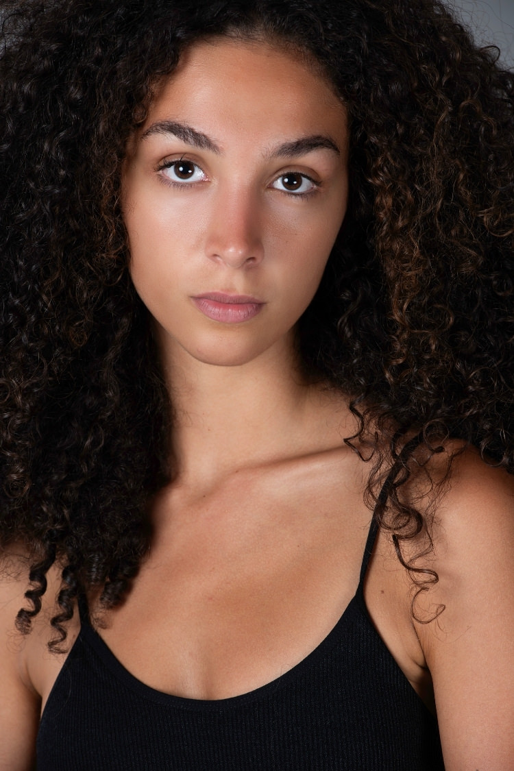 MARIA ANGELICA L.